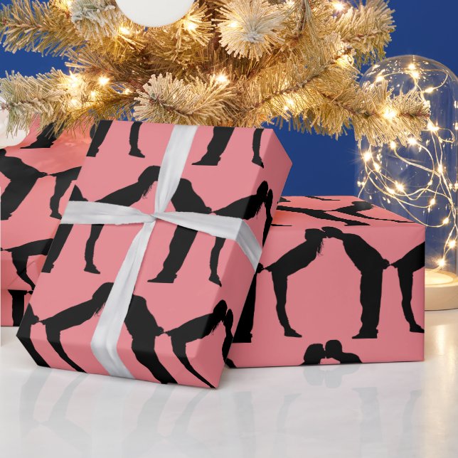 CHRISTMAS ROMANTIC KISS WRAPPING PAPER (Holidays)