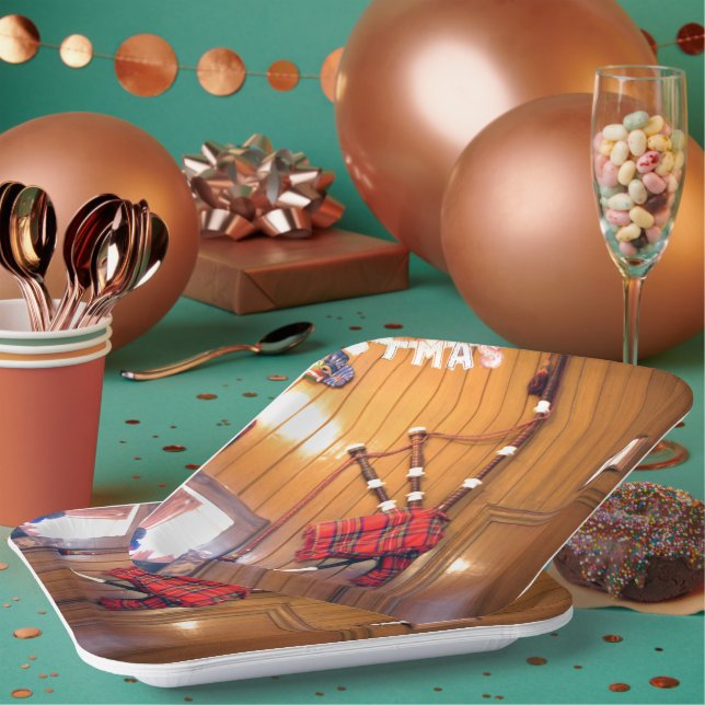 Christmas Scotland Musical bagpipe Gifts Plate (Multi)