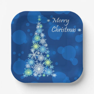 Christmas tree made of snowflakes. paper plate