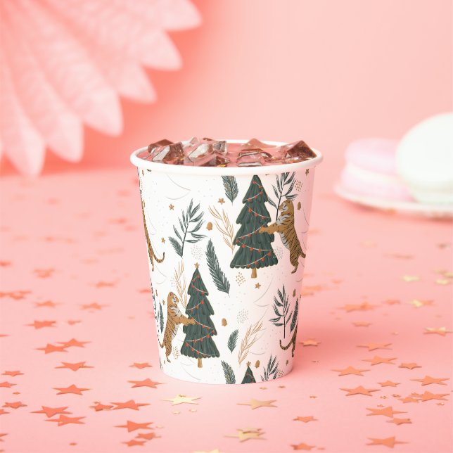 Christmas trees and tigers pattern paper cups (Insitu)