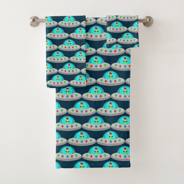 Christmas UFO Ho Ho Alien flying saucer Patterned Bath Towel Set (Insitu)