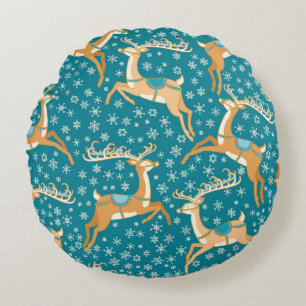 Christmas vintage seamless pattern with reindeer. round cushion
