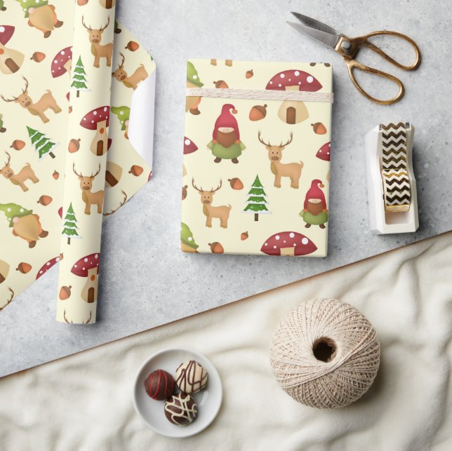 Christmas Woodland Gnome | Holidays Wrapping Paper (Crafts)