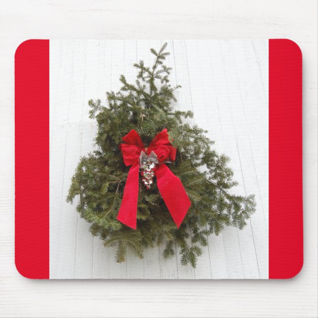 Christmas Wreath and Red Bow on a Barn Mouse Mat (Front)