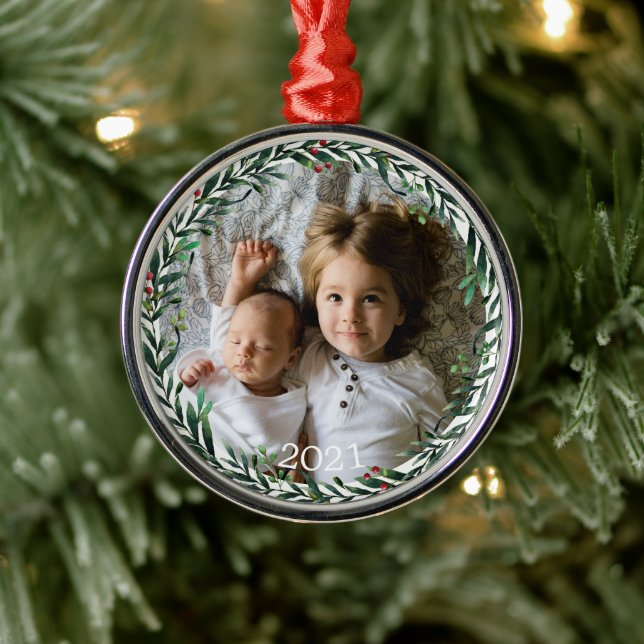 Christmas Wreath Photo Ornament (Tree)