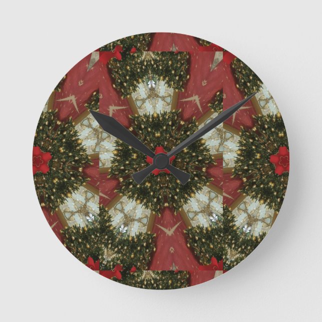 Christmas Wreath Red Green Gold with Red Star Round Clock (Front)