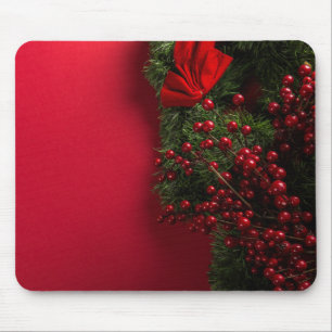 christmas wreath with red berries mouse mat