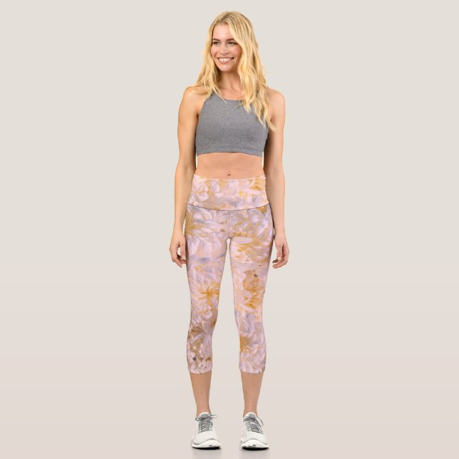 chrysanthemum bloom capri leggings (Front)