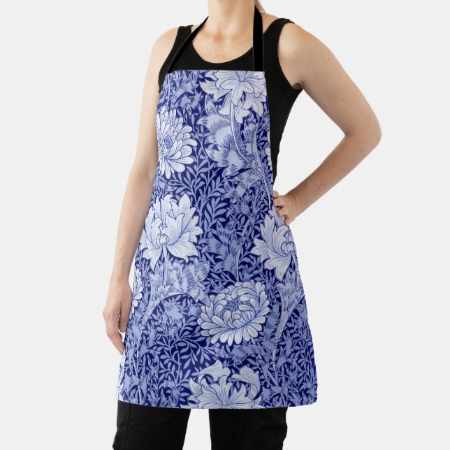 Chrysanthemum Blue, William Morris Apron (Insitu)