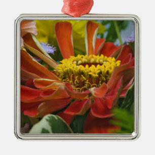 Chrysanthemum flower metal tree decoration