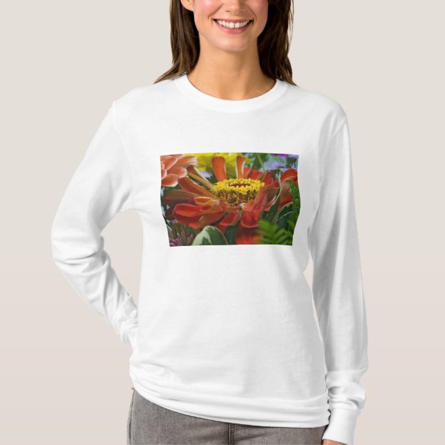 Chrysanthemum flower T-Shirt (Front)