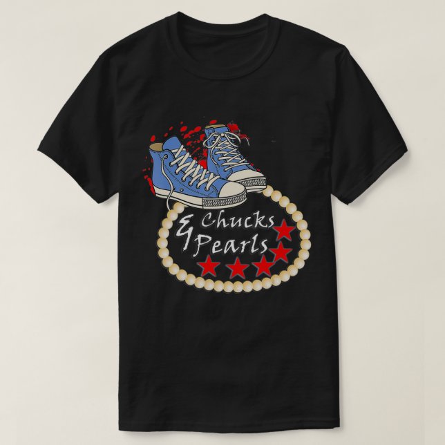Chucks & Pearls Kamala, Converse Women girls men b T-Shirt (Design Front)