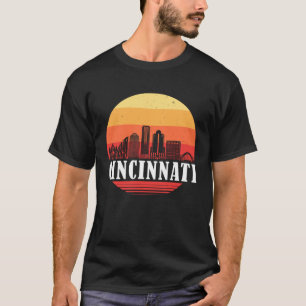 Cincinnati Skyline Sunset in Retro Vintage Style T-Shirt