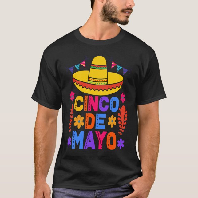 Cinco De Mayo Fiesta Surprise Camisa 5 De Mayo Viv T-Shirt (Front)