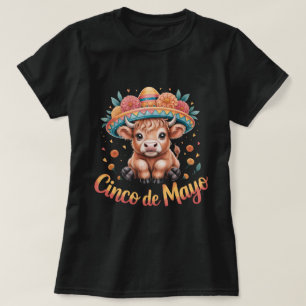 Cinco de Mayo Highland Cow Cute Floral Sombrero Me T-Shirt