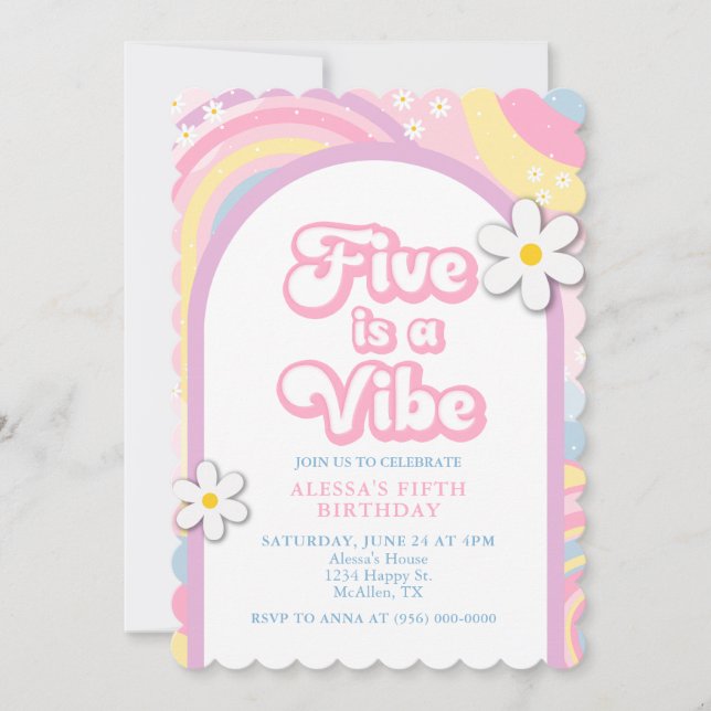Cinco es una Vibra Groovy, Chica Retro Colores Pas Invitation (Front)