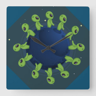 circle of greenie aliens space dudes square wall clock