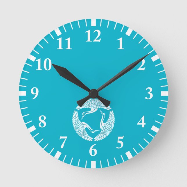 Circle of three cranes round clock (Front)