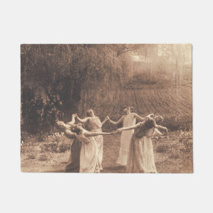 Circle Of Witches Vintage Women Dancing Doormat