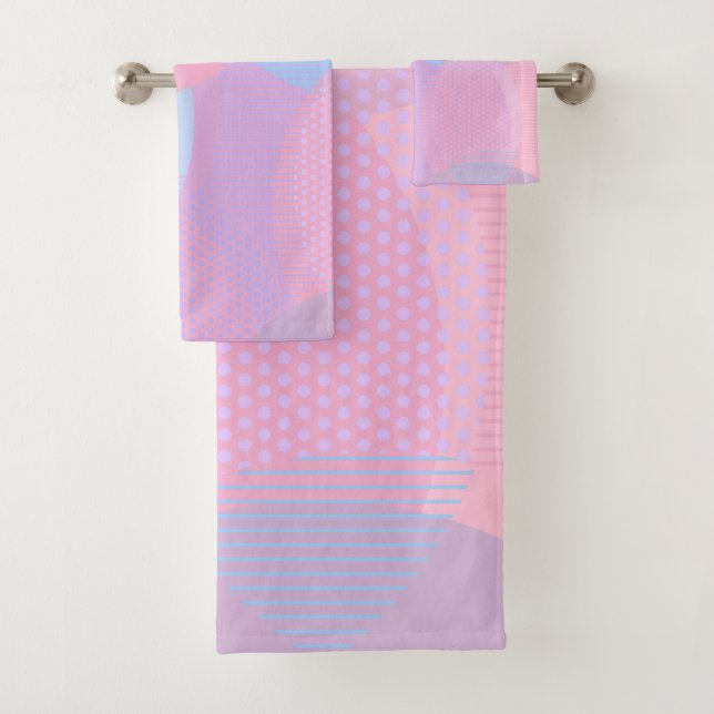 Circle Pattern Bath Towel (Insitu)