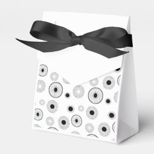 Circle Starburts Pattern- Black & White Favour Box