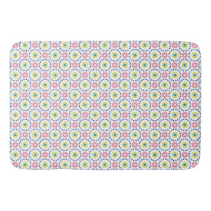 circles and hexagonal shapes bath mat