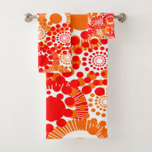 Circles, Circles Everywhere Bath Towel Set