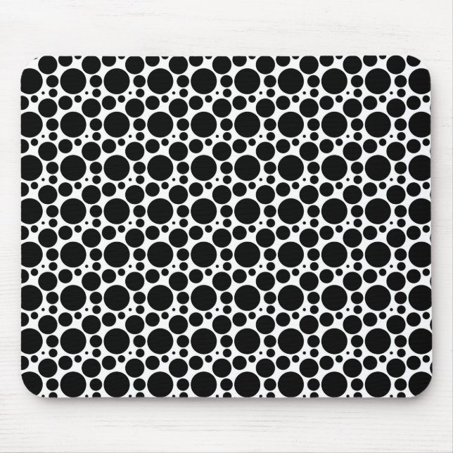 Circles & Dots in 7 Sizes: Repeating Black & White Mouse Mat (Front)