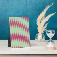 Circular stripes in lime and red.