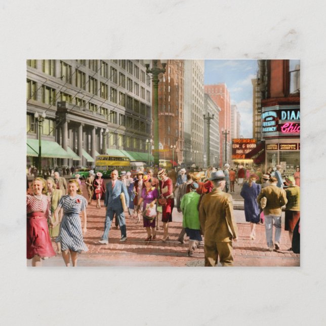 City - Chicago - Shopping Crowds 1940 Postcard (Front)