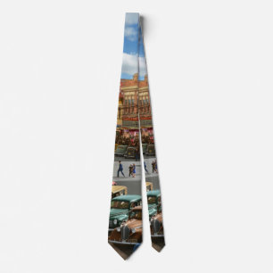 City - Gadsden, AL- Christmas shopping crowds 1941 Tie
