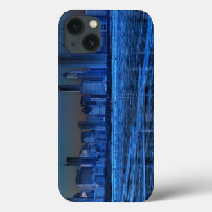 City of broad shoulders and lake Michigan iPhone 13 Case