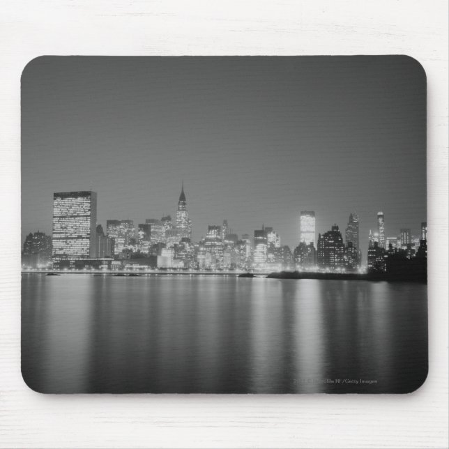 City skyline at night mouse mat (Front)
