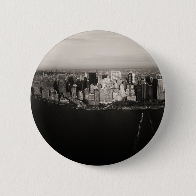 City that never sleeps 6 cm round badge (Front)