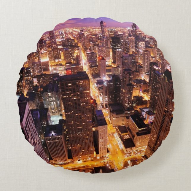 Cityscape at night of Chicago Round Cushion (Front)