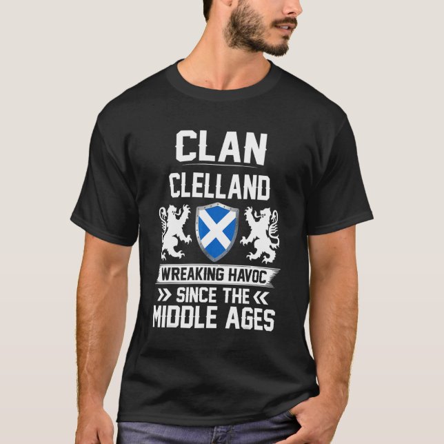 Clan Clelland Scottish Family Clan Scotland Wreaki T-Shirt (Front)