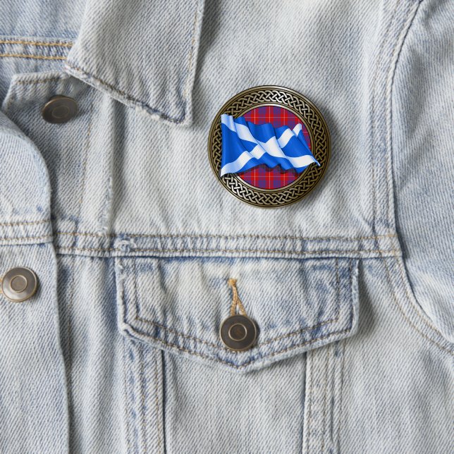 Clan Hamilton Tartan Knot & Flag 6 Cm Round Badge (In Situ)
