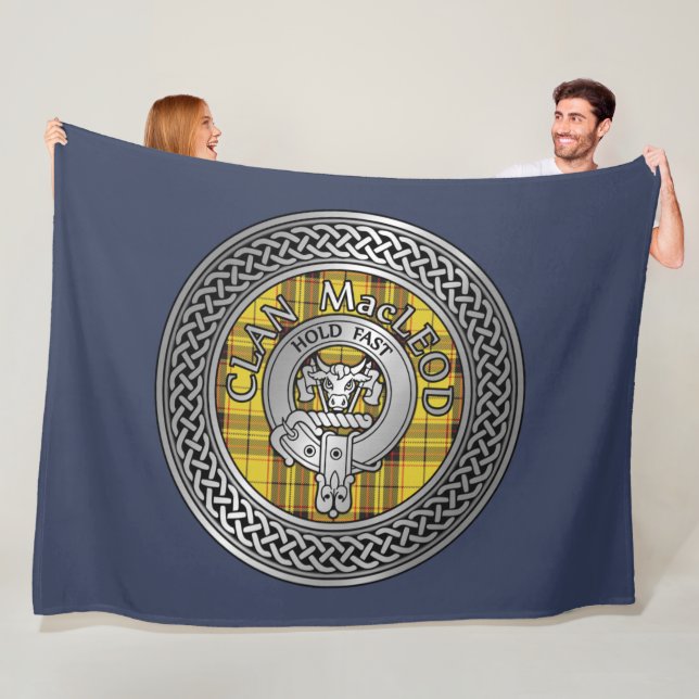 Clan MacLeod Crest & Tartan Knot Fleece Blanket (In Situ)