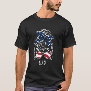 Clara Messy Hair Bun with USA Ribbon Sunglasses De T-Shirt