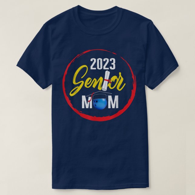 Class of 2023 Senior Bowling Mum Graduation Grad G T-Shirt (Design Front)