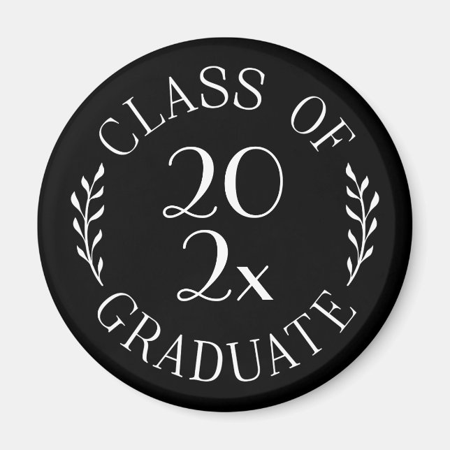 Class of 2025 Graduate Chic Typography Black Magnet (Front)