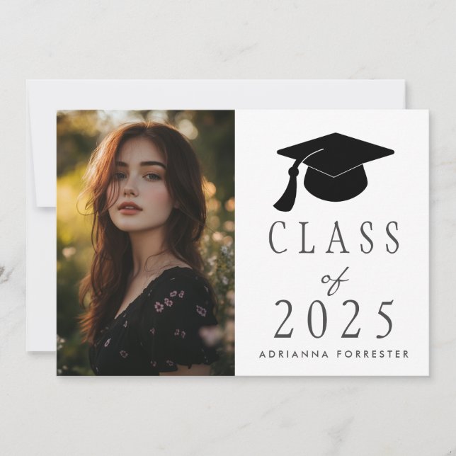 Class Of 2025 Modern Graduation Hat Photo Invitation (Front)