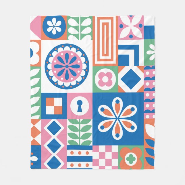 Classic Art Deco Seamless Pattern. Geometric Styli Fleece Blanket (Front)