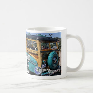 CLASSIC BEAUTY COFFEE MUG