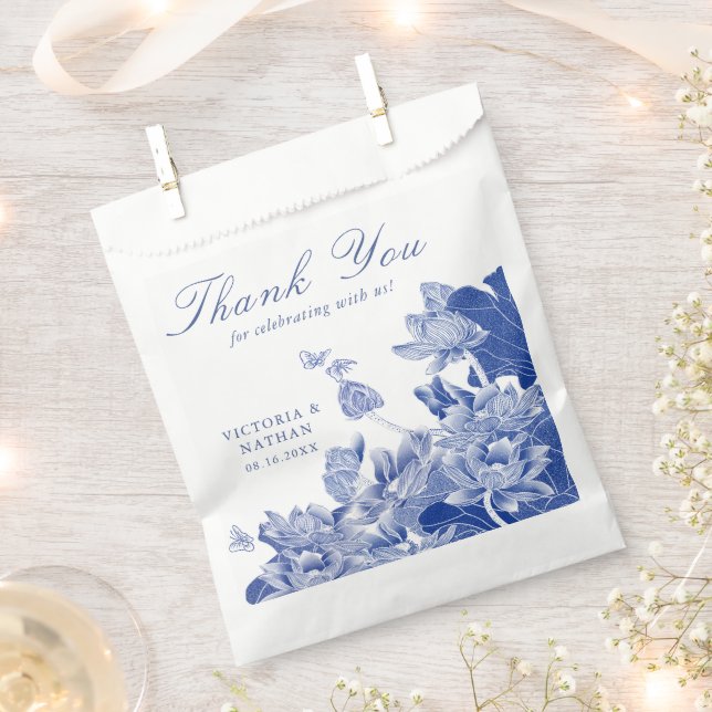 Classic Blue and White Chinoiserie Wedding Floral  Favour Bags (Clipped)