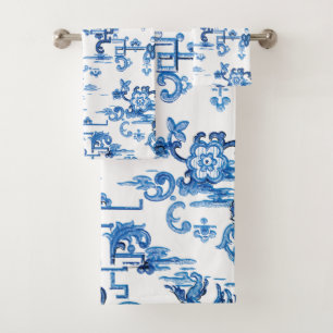Classic Blue and White Vintage Pagoda Chinoiserie  Bath Towel Set