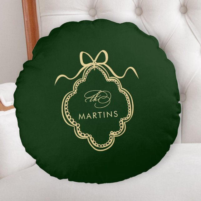 Classic Calligraphy Christmas Crest with Name Round Cushion (Creator Uploaded)