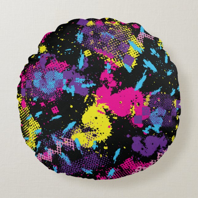 Classic Camouflage: Seamless Vintage Pattern Round Cushion (Front)