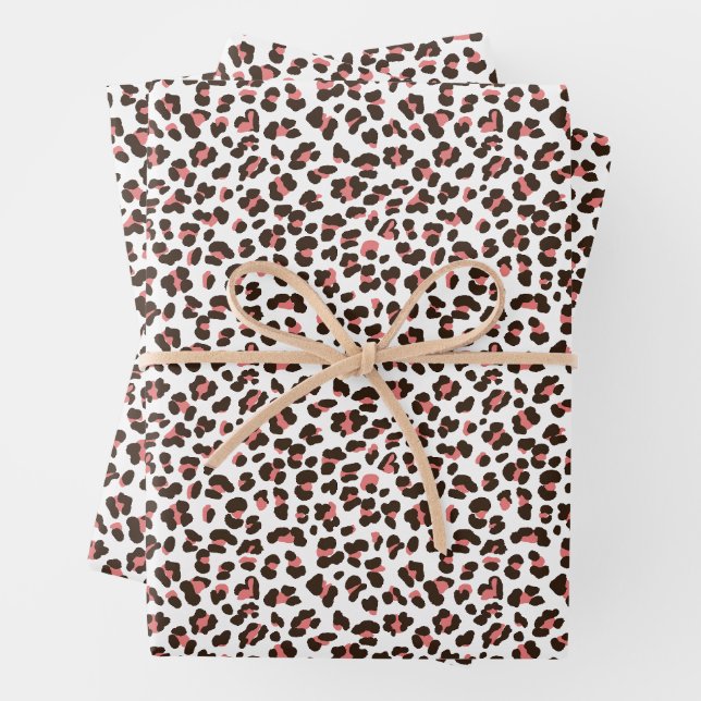 Classic Cheetah Spot Seamless Pattern Wrapping Paper Sheet (In situ)