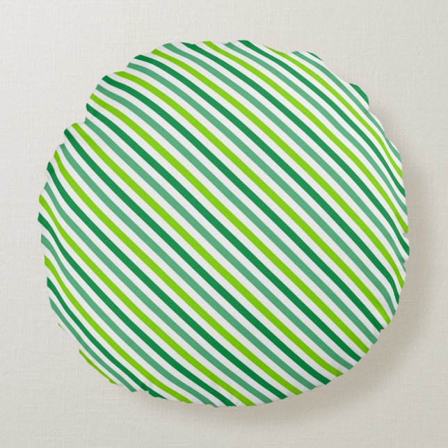 Classic Diagonal Candy Stripe Seamless Pattern Round Cushion (Front)